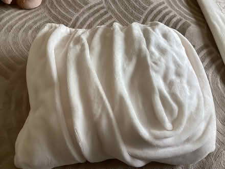 Photo of free Cozzee home fitted sheet (Bearwood BH11) #2