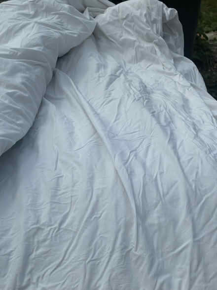 Photo of free Kingside duvet set (Norbury) #2