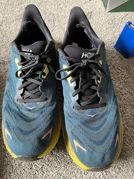 Photo of free Men’s Hoka Arahi 7 running shoes size 12 (Newton Mearns G77) #1