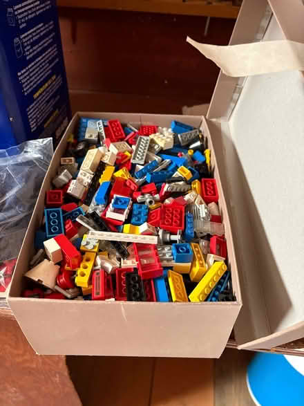 Photo of free Lots of lego Barrie Ontario (L4m 5m2) #1