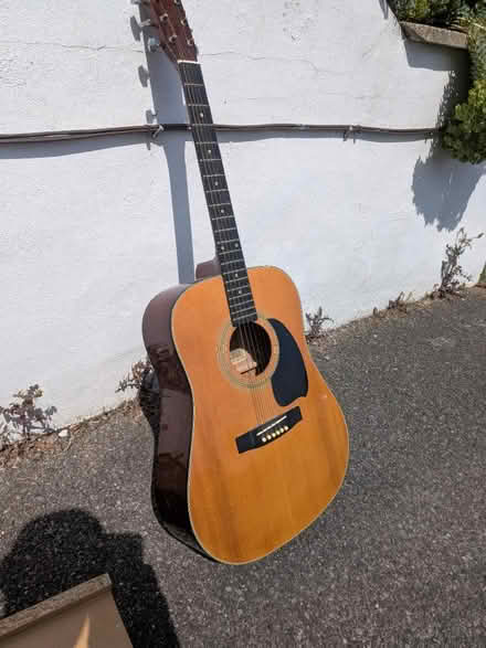 Photo of free Acoustic Guitar (BN1 5GH) #1