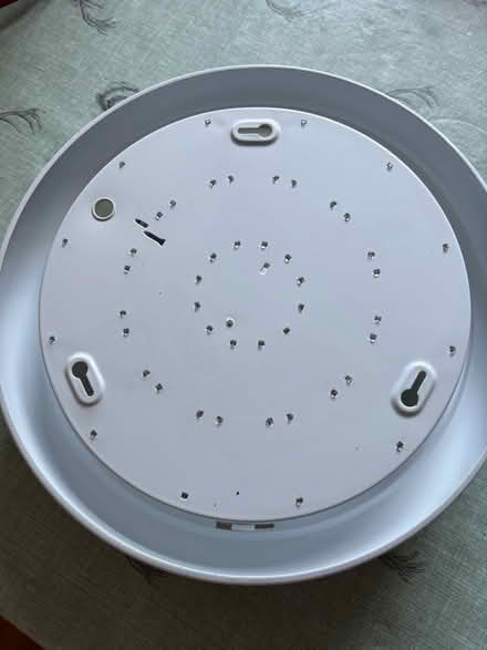 Photo of free Flush light fitting (Sevenoaks town / station) #3