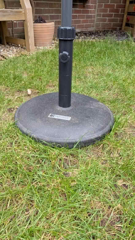 Photo of free Heavy base and pole for 2m parasol (ME13 7FB) #3
