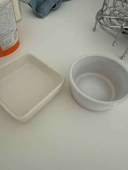 Photo of free 2 ceramic dishes (Faygate) #1