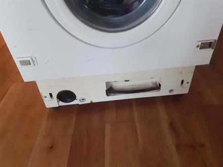 Photo of free Bosch washer dryer 5kg. (Bowbridge GL5) #1