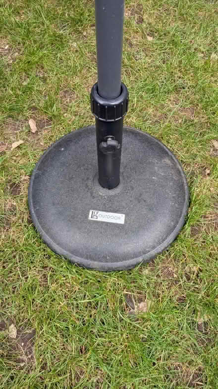 Photo of free Heavy base and pole for 2m parasol (ME13 7FB) #4