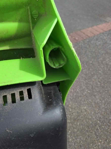Photo of free Wood chipper (BN1) #3