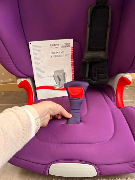 Photo of free Britax high back booster seat (Corringham SS17) #2