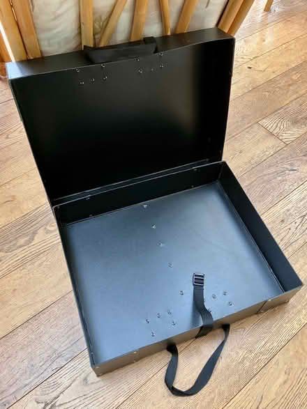 Photo of free Art Portfolio Case (Cookley DY10) #2