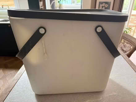 Photo of free Recycling bin (Wimbledon Park SW19) #1