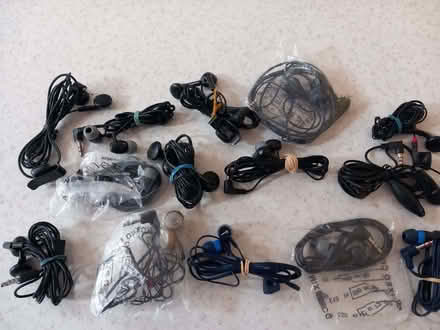 Photo of free Various earbuds (Woodley RG5) #1