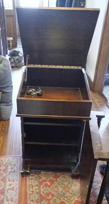 Photo of free Vintage Writing Desk/Bureau (Backworth NE27) #3