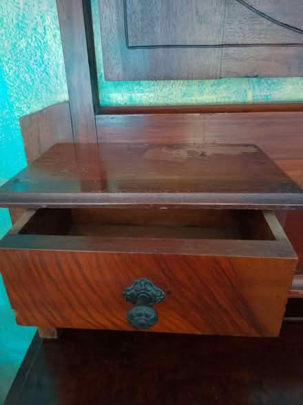 Photo of free Georgian dressing table mirror (Matlock DE4) #2