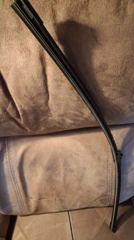 Photo of free Wiper Blade Bosch AeroTwin AP 26U New (Walderslade ME5) #3