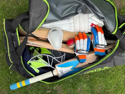 Photo of free Older boy cricket gear (Wimbledon Park SW19) #2
