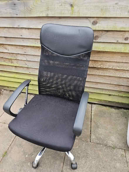 Photo of free Office chair (Ludlow SY8) #1