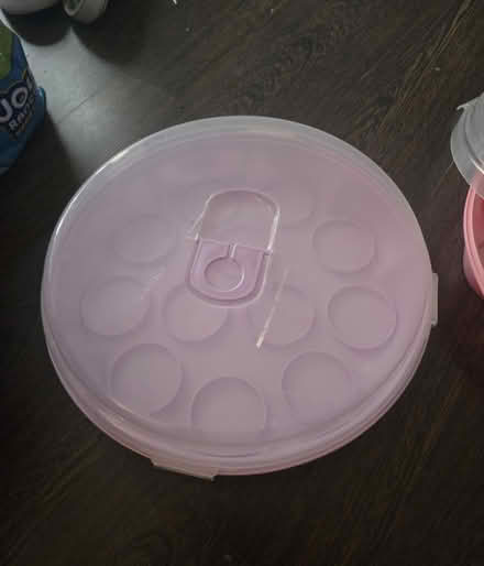Photo of free One cup cake holder (Aldershot GU12) #1