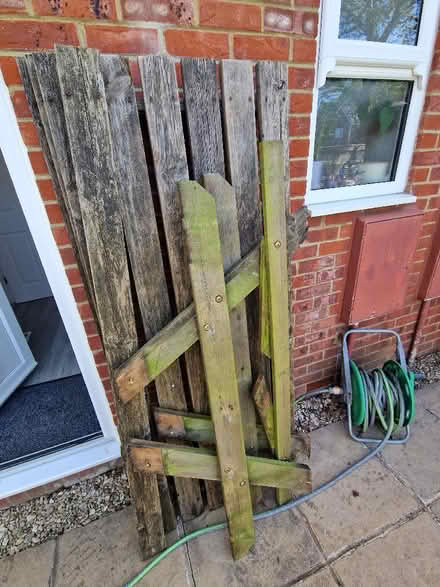Photo of free Wooden picnic bench (Blackhorse BS16) #3