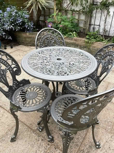 Photo of free Garden table and four chairs (Chiswick) #1