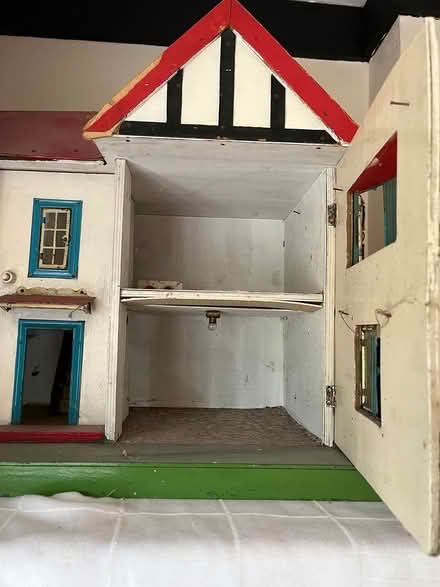 Photo of free Dolls house (Bromley BR1) #3