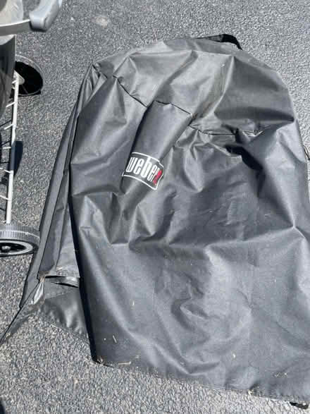 Photo of free Weber Charcoal Grill (Hawthorne and Pleasant) #2