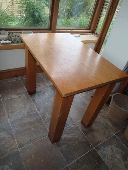Photo of free small dining table (Fairfield LA1) #1