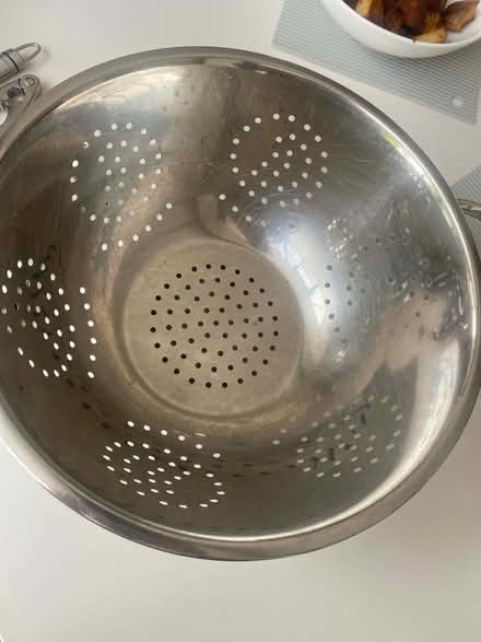 Photo of free I xtra large colander & utensils (Forest green) #1
