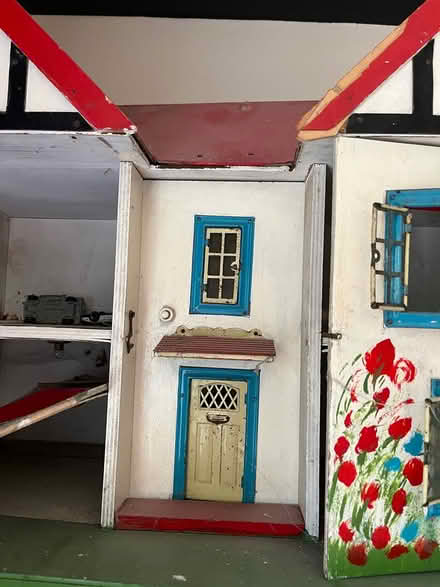 Photo of free Dolls house (Bromley BR1) #2