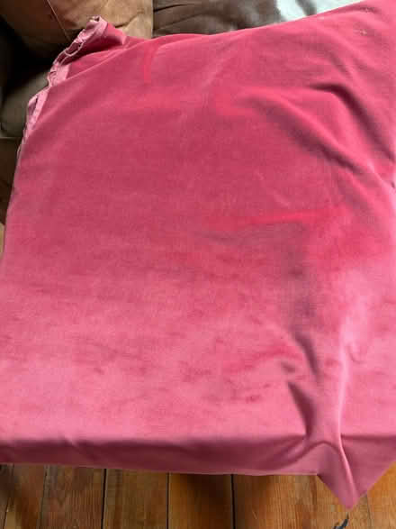 Photo of free 1.5m pink velvet fabric (Nr Ripley DE5) #1