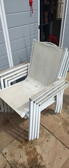 Photo of free 4 garden chairs (Hedge End SO30) #2