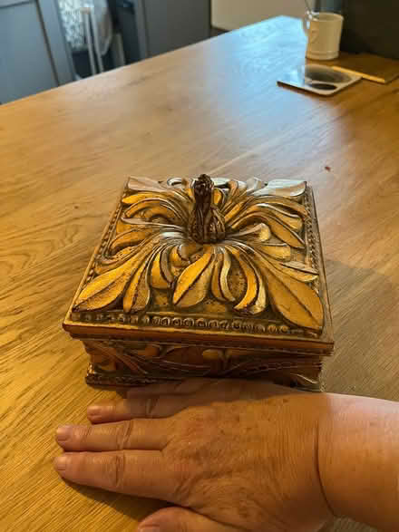 Photo of free Gold decorative box (Beckenham BR3 3NL) #1