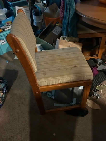 Photo of free 4 chairs (Roseville, Mn) #2