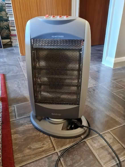 Photo of free Oscillating grey halogen heater (Chatham ME5) #1