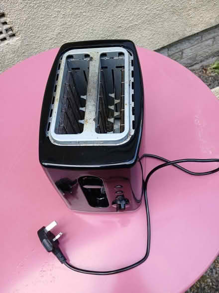 Photo of free Toaster (cookworks) (kendal LA9) #1