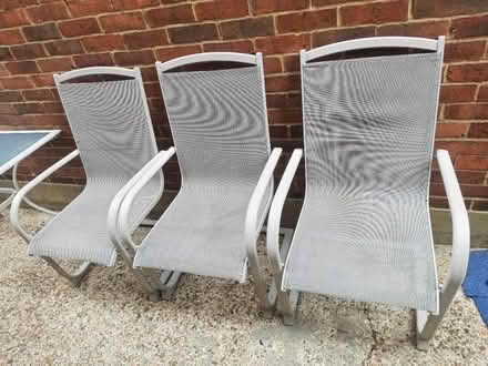 Photo of free Garden table and 4 chairs (Chessington KT9) #2