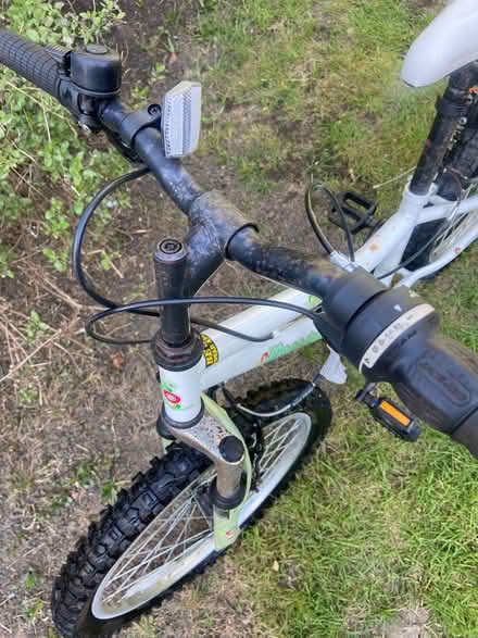 Photo of free Children’s bike - white (Beckenham BR3 3NL) #2