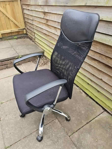 Photo of free Office chair (Ludlow SY8) #3