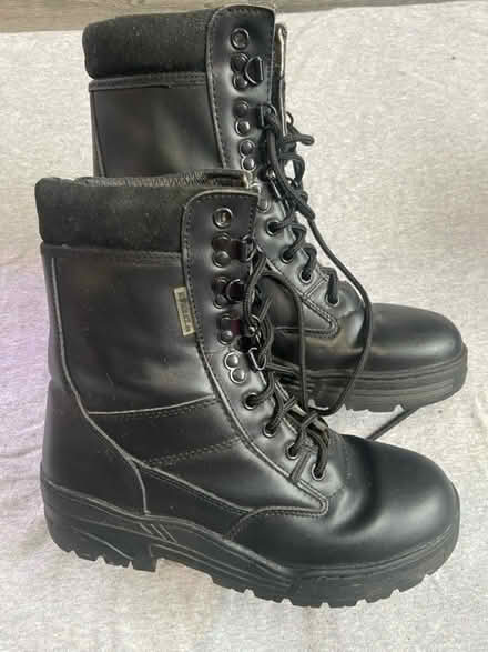 Photo of free Boots #3 (Thringstone LE67) #1