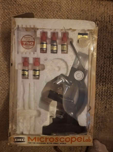 Photo of free Microscope number 2 (SG64YQ) #1