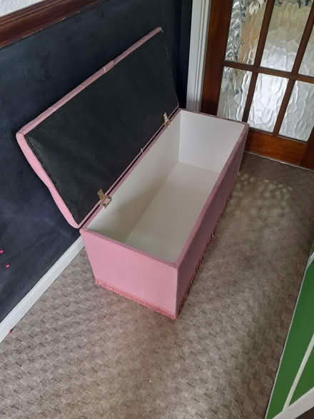 Photo of free blanket chest (Herringthorpe S65) #1