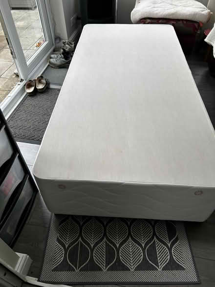 Photo of free Divan bed base (Beighton S20) #2