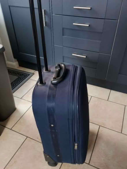 Photo of free Cabin Bag, 2 wheels with extending handle (Spalding PE11) #2