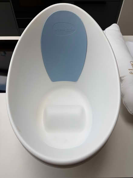 Photo of free Shnuggle baby bath (E11) #1