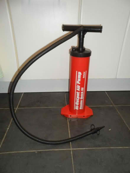 Photo of free air pump (St albans) #1