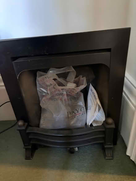 Photo of free Gas fire with rocks for 'real fire' look - used, old (Sharrow S7) #3
