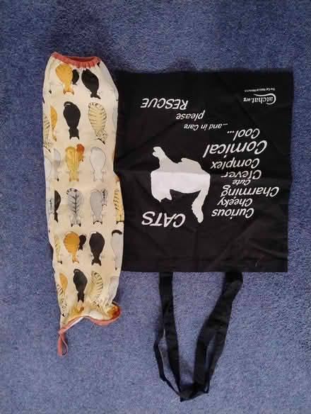 Photo of free Cat carrier bag holder and shopping bag (Cheadle Hulme SK8) #1