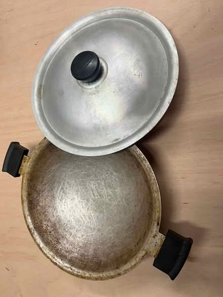 Photo of free Small wok-like pan (Piccadilly M1) #2