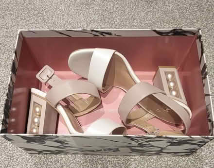 Photo of free Moda in Pelle Pearl‐Heel Sandals Size 5 - Never Worn (Great Billing NN3) #2