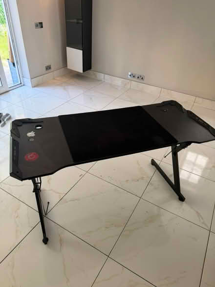 Photo of free Gaming desk black W140cm (ME1) #1