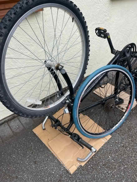Photo of free Raleigh bike for spares or repair (Heswall CH60) #2